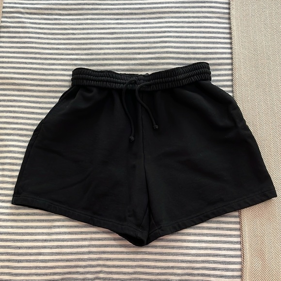 Skims Fleece Boyfriend Shorts Onyx Medium - Picture 3 of 8